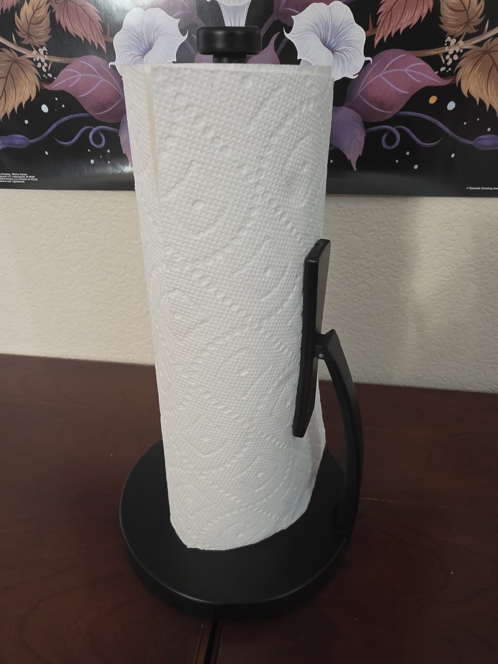 Black Metal Paper Towel Holder with Tension Arm And Suction Cups